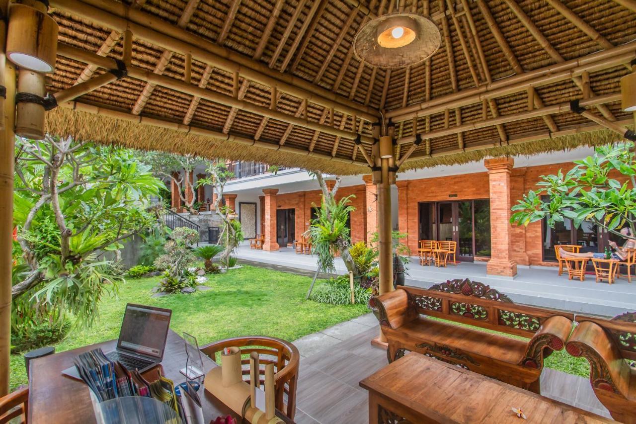 Ratna Guest House ウブド エクステリア 写真